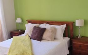 Grace Cottage - Free Wi-Fi, Foxtel,Central Heating